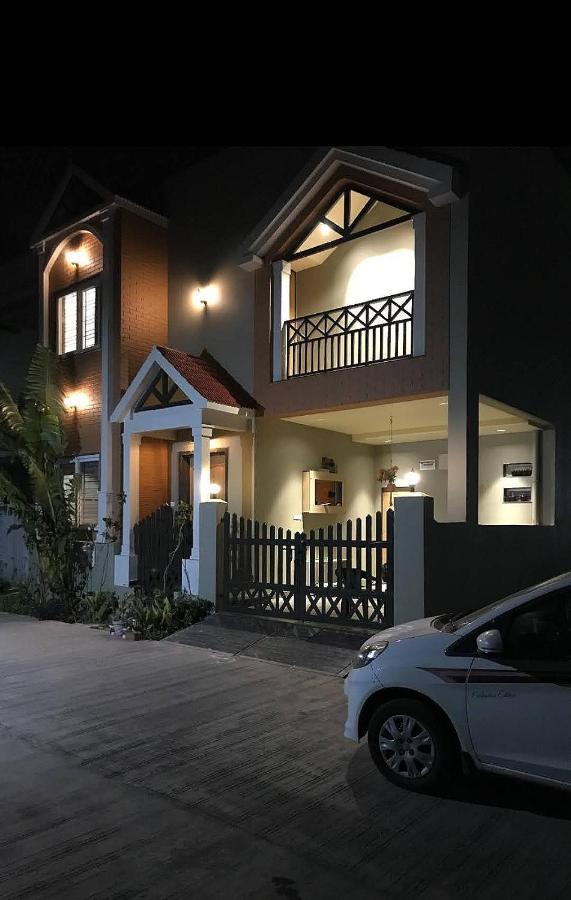 Entire Craftsman House With 2 Bedrooms Kitchen And More Rāipur Zewnętrze zdjęcie