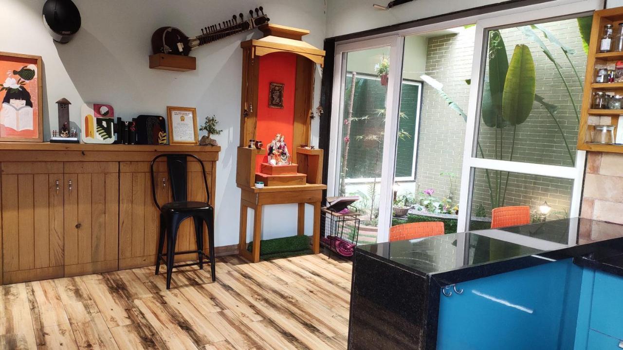 Entire Craftsman House With 2 Bedrooms Kitchen And More Rāipur Zewnętrze zdjęcie